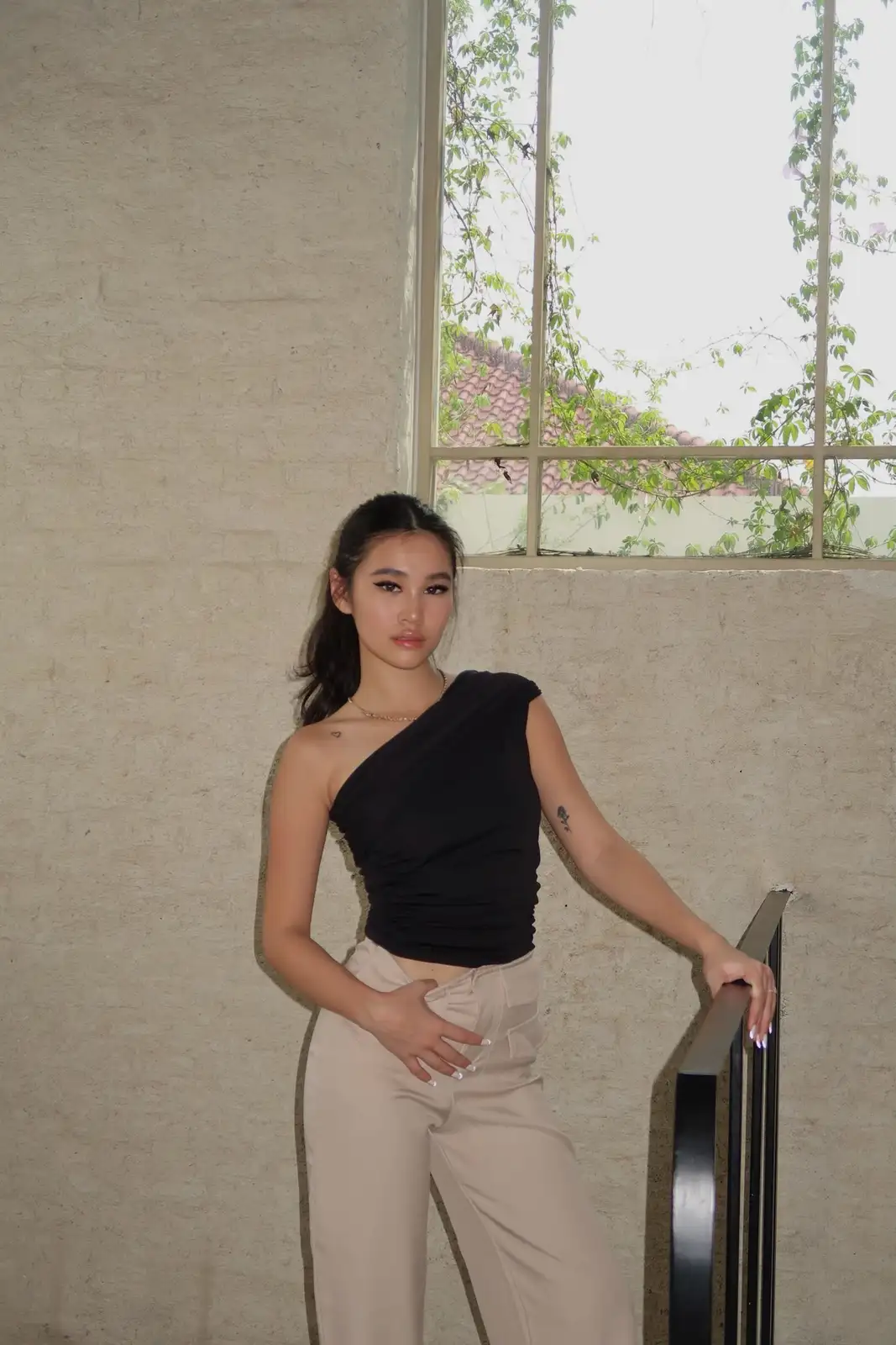 Perla One Shoulder